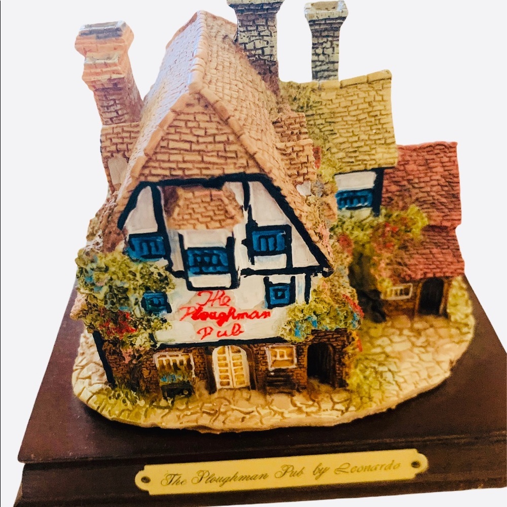 Little Nook Village Ploughman Pub by Leonardo